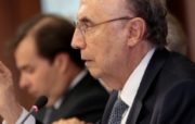 Impostos serão elevados se necessário, diz Meirelles