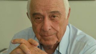 Nilton Molina realiza palestra sobre desafios da longevidade e recebe homenagens